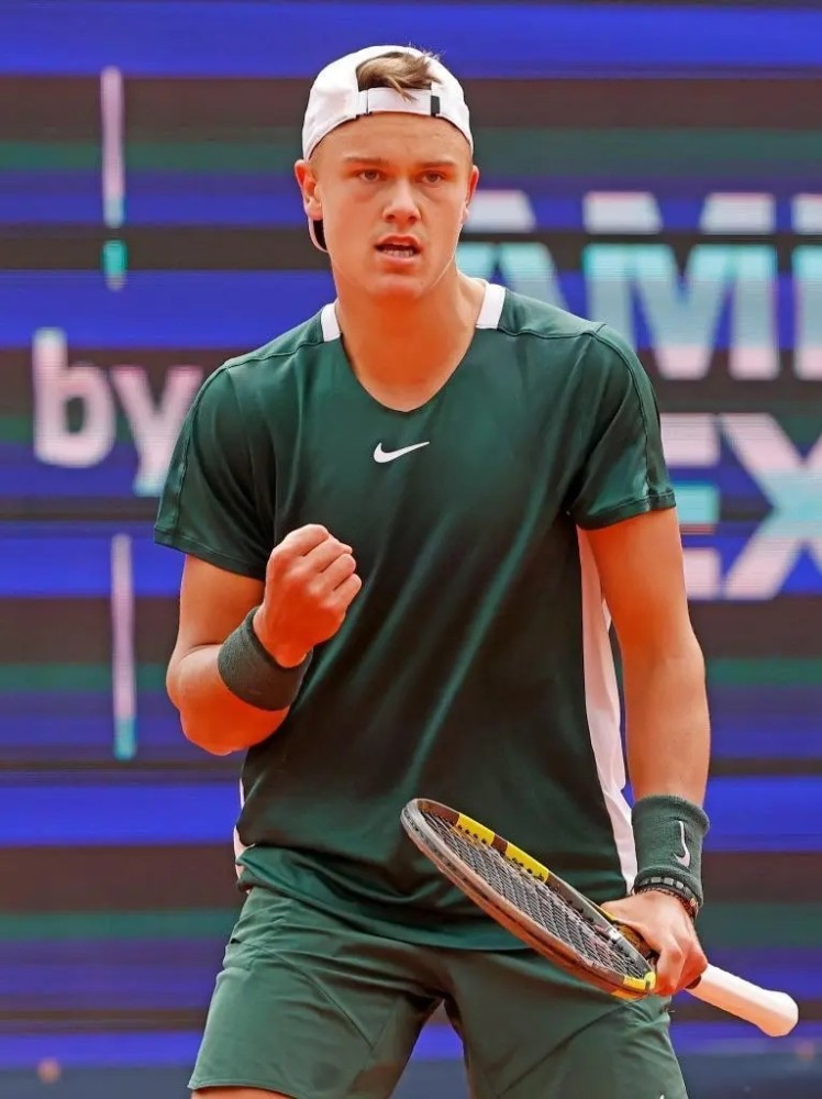 因为稍有不 因为稍有不