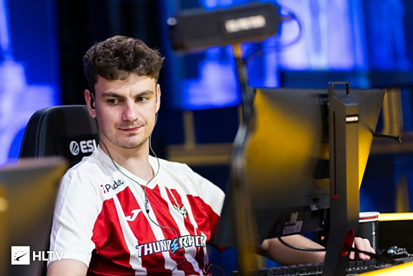 年仅20岁 年仅20岁